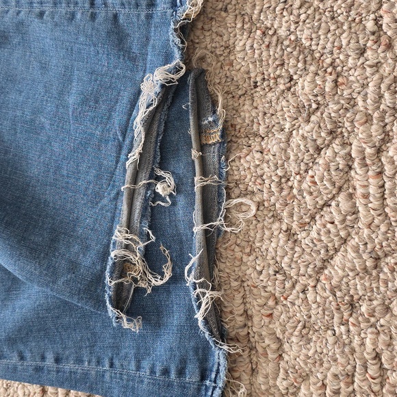 American Eagle Super Hi Rise Flare Jeans Size 2 X-Long Distressed - Picture 8 of 9